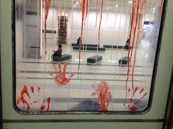 【閲覧注意】ハロウィン仕様の京阪特急が怖いｗｗ