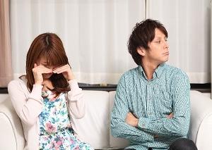 彼が不機嫌すぎてドン引きした経験→「腹減った」「雨降ってきた」でキレる男！