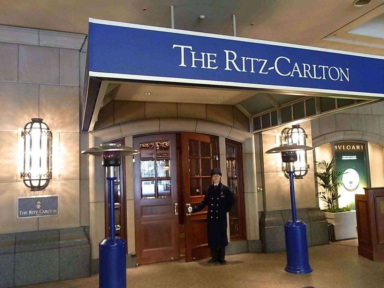 名門ホテル「ザ・リッツ・カールトン大阪」でも“偽装”発覚…パック詰めジュースをフレッシュジュースとして提供