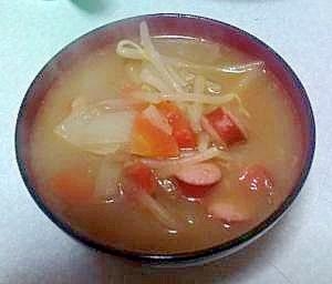 食生活の違いが原因で彼女とケンカ…「みそ汁にウィンナー」