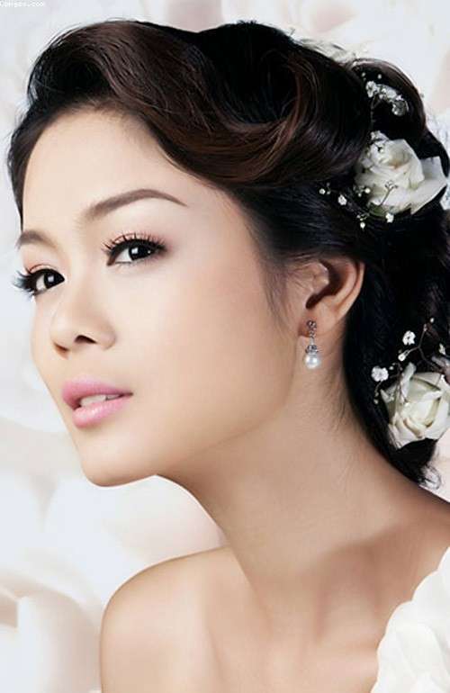 素敵な花嫁ヘアスタイルを貼っていきましょう