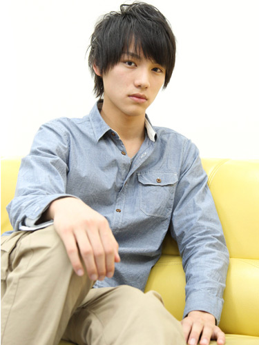 黒髪が似合う芸能人の画像を集めるトピ