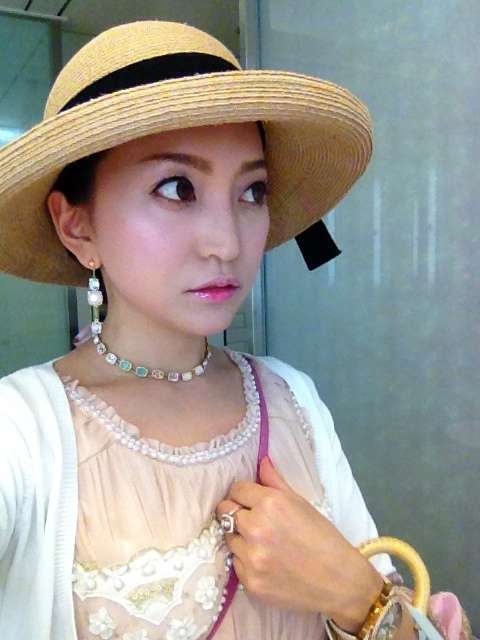 笑える？芸能人の衣装が見たい