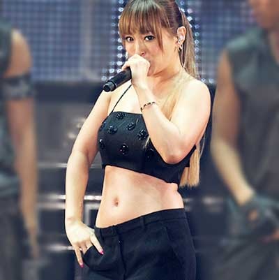 浜崎あゆみ、新曲16位登場に転落！FC会費も値下げ3,000円台で「落ち目すぎ」