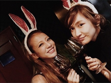 佐々木希&大政絢、ディズニーシーでハロウィンな一夜を満喫