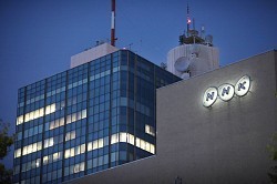 ＮＨＫ:ネット課金見送りへ　受信料制度を変更せず - 毎日新聞