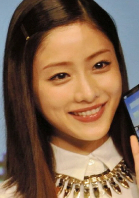 石原さとみ　左手薬指の指輪を釈明