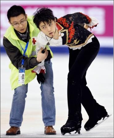【フィギュア】羽生結弦、全治2～3週間…診断結果発表