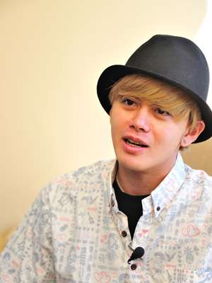 金髪ママの山田優、愛娘のために「14万円ベビーカー」を購入