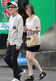 やしきたかじんさんの