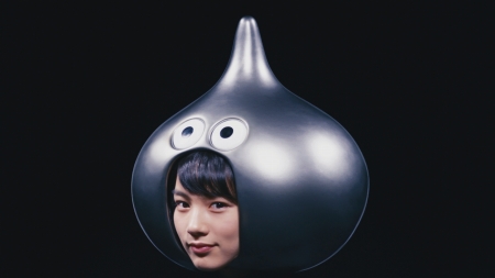 能年玲奈、今度はメタルスライムに変身！「いつもの100倍素早い」