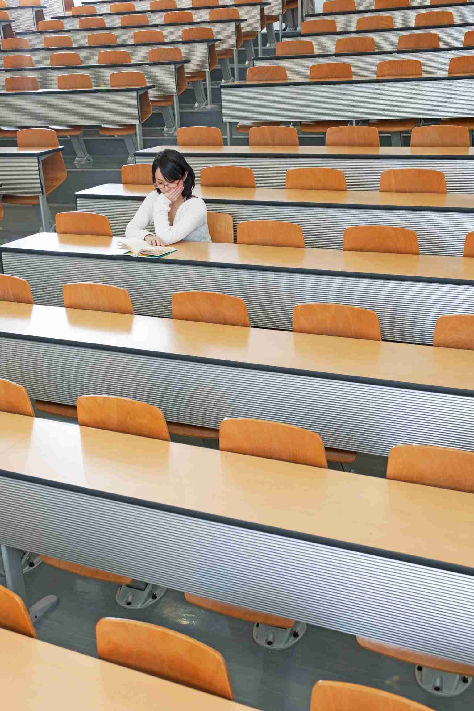 教育への公的支出日本は最下位 奨学金制度が鍵＝OECD報告書