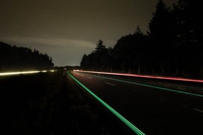 光るインクで夜でもクッキリ！路面の線が発光する「スマートハイウェイ」が登場 ｜ 「マイナビウーマン」