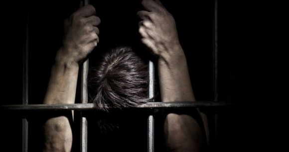 8時間が1000年に。薬の服用で脳の感覚を狂わせ、受刑者に懲役1000年を