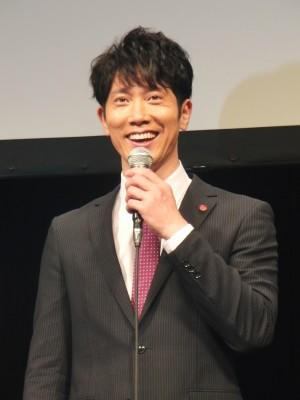 「ショック」「夢が一つ無くなった」「早退する」「おでんをこぼした」西島秀俊結婚に女性ファン悲鳴