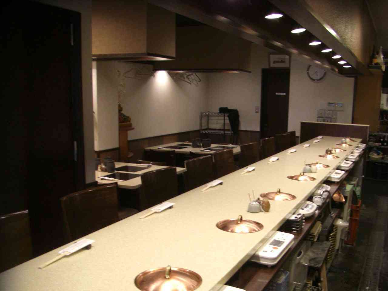 男がドン引きする「おひとりさま女子」のNG行動！ 「ひとり居酒屋」「ひとり焼肉」