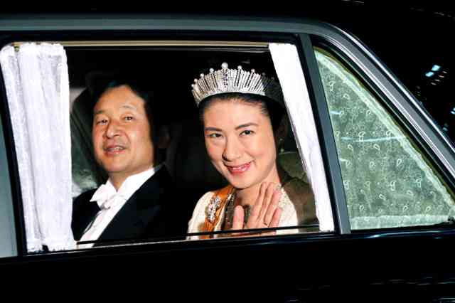 雅子さま１１年ぶり宮中晩餐会出席：朝日新聞デジタル