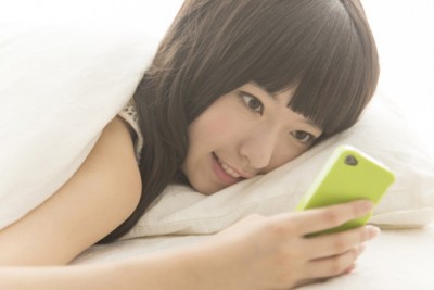 やめときゃいいのに！　疲れていても、ついやってしまうこと4つ「YouTubeで動画」「夜中の掃除」 ｜ 「マイナビウーマン」