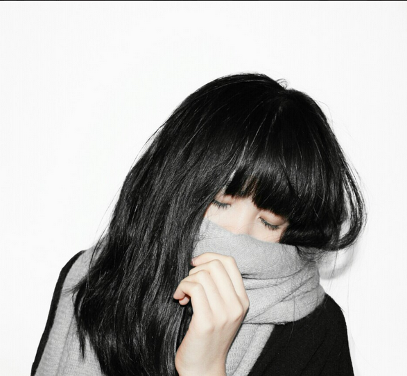 マンネリ解消の達人♡“3つのマフラー”がいつものコーディネートを180°変身させる。｜MERY [メリー]