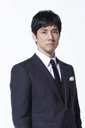 西島秀俊が結婚発表！16歳年下の一般女性と