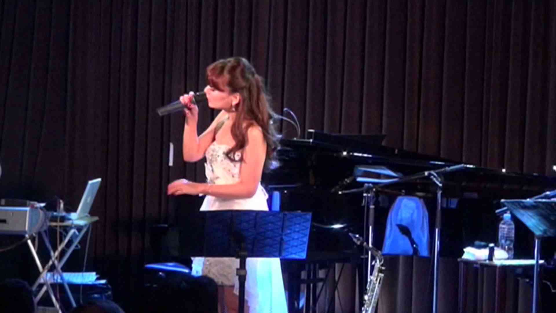 保田圭『君への歌～Always Love～＠ミュージックレストラン La Donna - YouTube