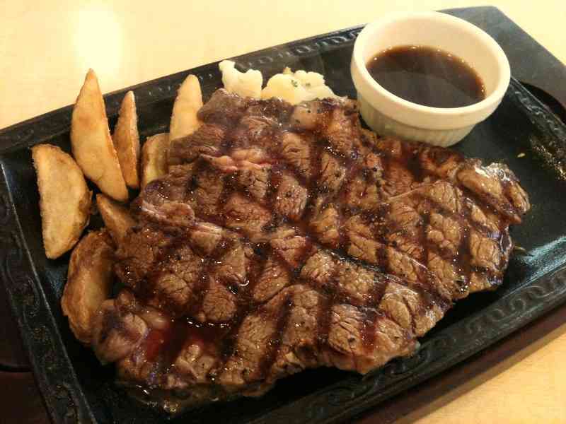 宅配の食べ物頼みますか?