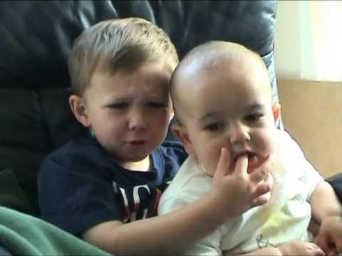 Charlie bit my finger - again ! - YouTube