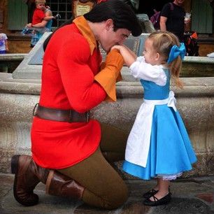 This Mom Makes Adorable Costumes For Her Daughter To Wear To Disney W…