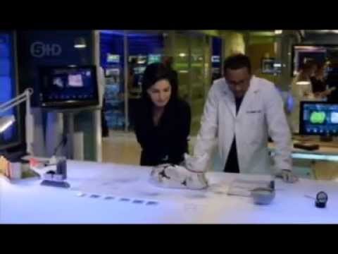 CSI Fail Detectives can't work out Katakana - YouTube