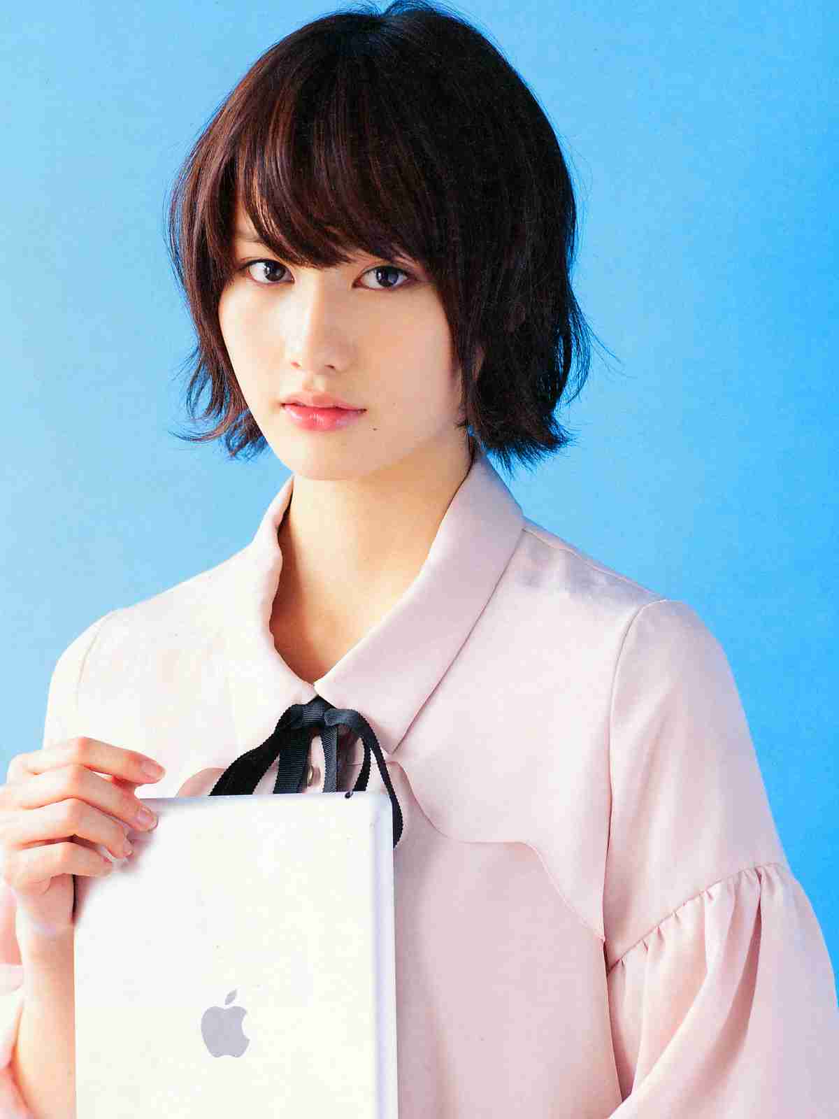 橋本愛のロングヘア姿に「かわいすぎ」と絶賛の声