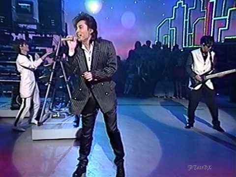 30周年TM NETWORKがライブで魅せた止まらない進化