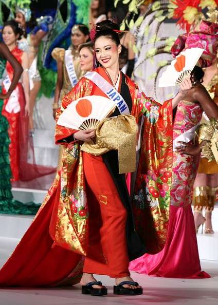 ミス・ユニバース日本代表、世界に挑む“甲冑姿”お披露目