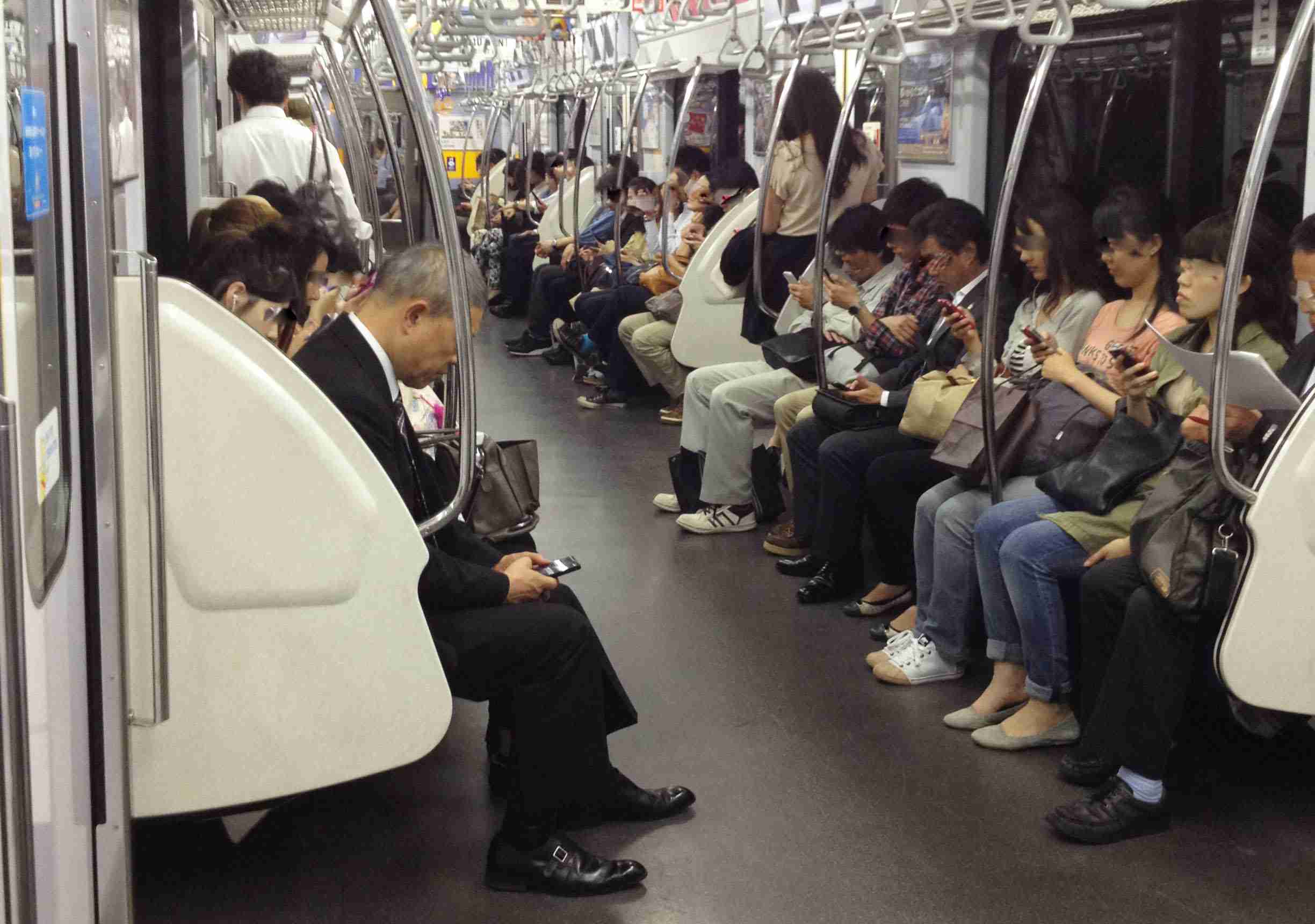 電車が苦手な人いませんか？