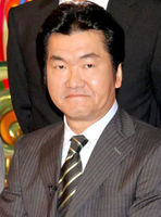 上地雄輔、遅刻したダンサーに与えた罰がドン引き過ぎる…「死」「殺」と書いた段ボー... : 【超絶劣化？】最新画像で世間に衝撃を与えた芸能人まとめ【進化？】 - NAVER まとめ