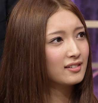 菜々緒、映画「神様はバリにいる」でセクシービキニ姿を惜しげもなく披露