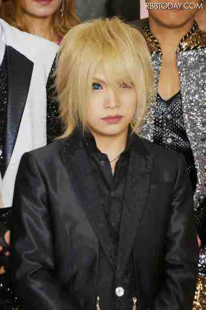 ゴールデンボンバーが生演奏を披露 クオリティの酷さに会場爆笑 (2014年12月18日掲載) - ライブドアニュース