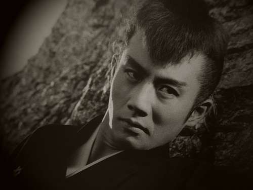 つり目の男性が好きな方！