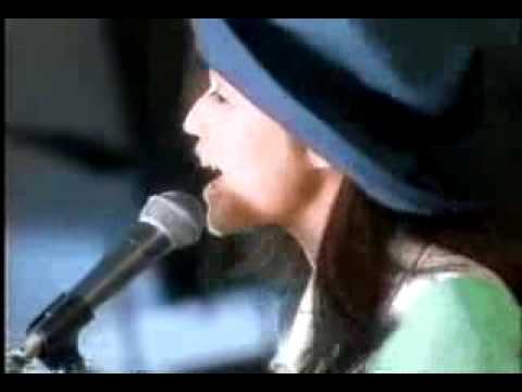 ICE BOX  ～冷たいキス～ - YouTube