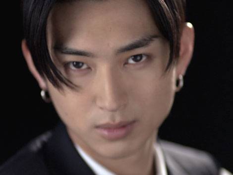 つり目の男性が好きな方！