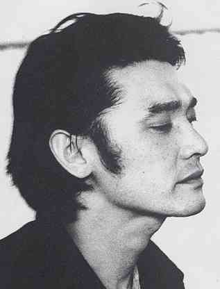 つり目の男性が好きな方！