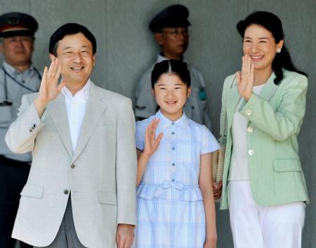 「もう少し上品にしたらどうなの」SNSでオバマ大統領の娘を批判、思わぬ炎上→飛び火