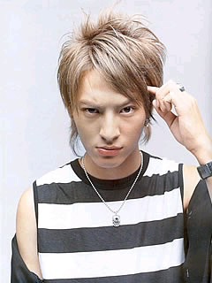 つり目の男性が好きな方！