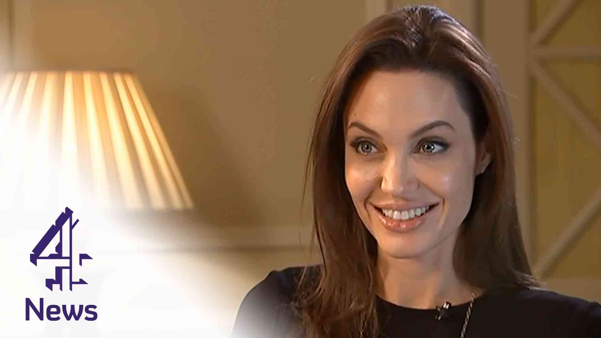 Angelina Jolie on Unbroken, directing Brad Pitt & the mansion tax | Channel 4 News - YouTube