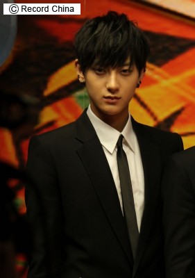 つり目の男性が好きな方！