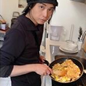 辻仁成が報告！中山美穂と新恋人のラブラブ写真が公開された時、息子に…