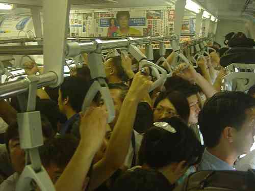 電車が苦手な人いませんか？