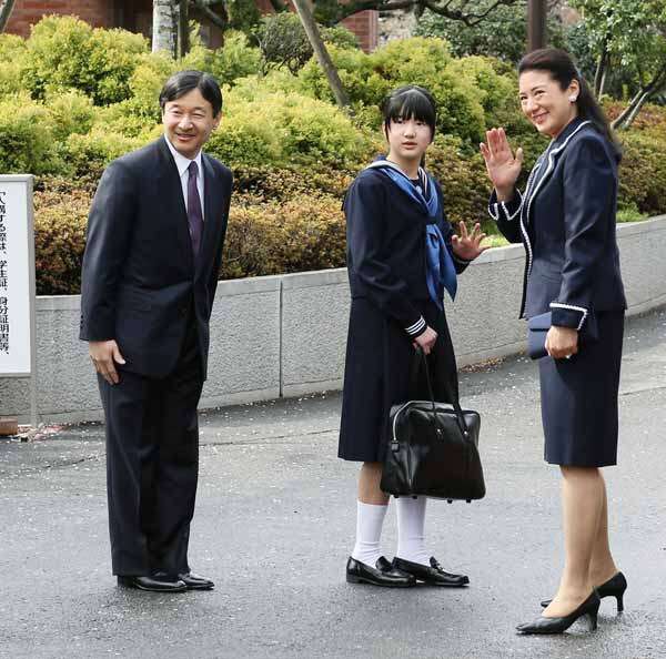 愛子さま 学習院生徒たちから不規則登校に対して不満の声も