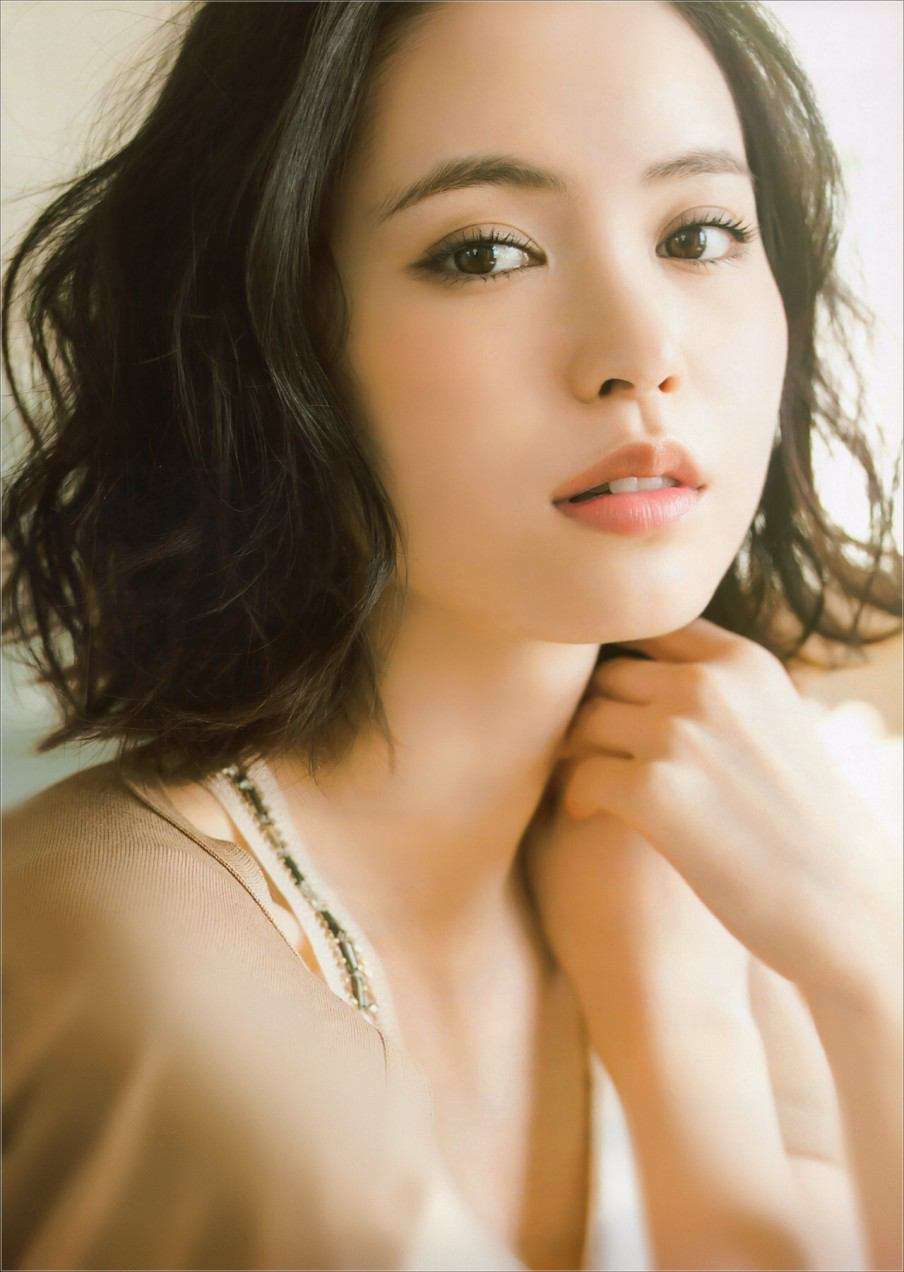 唇が魅力的だと思う有名人
