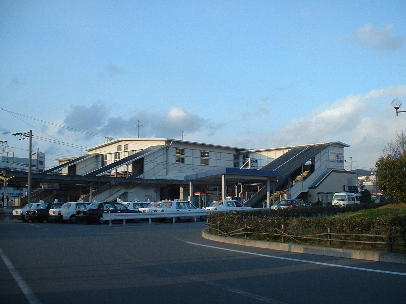 駅露出 