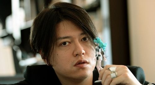 中山美穂と渋谷慶一郎氏、5つ星ホテルで熱々手つなぎデート